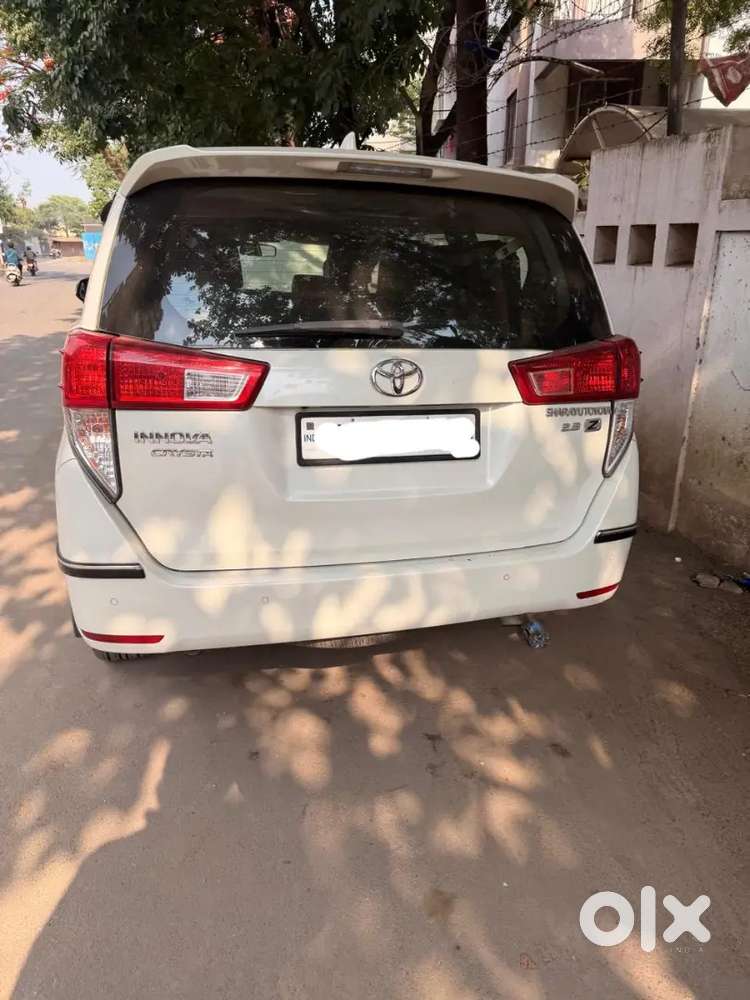 Toyota Innova Crysta 2019