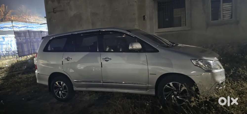 Toyota Innova 2012 Diesel Well Maintained