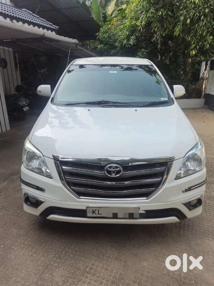 Toyota Innova 2014 Diesel Well Maintained