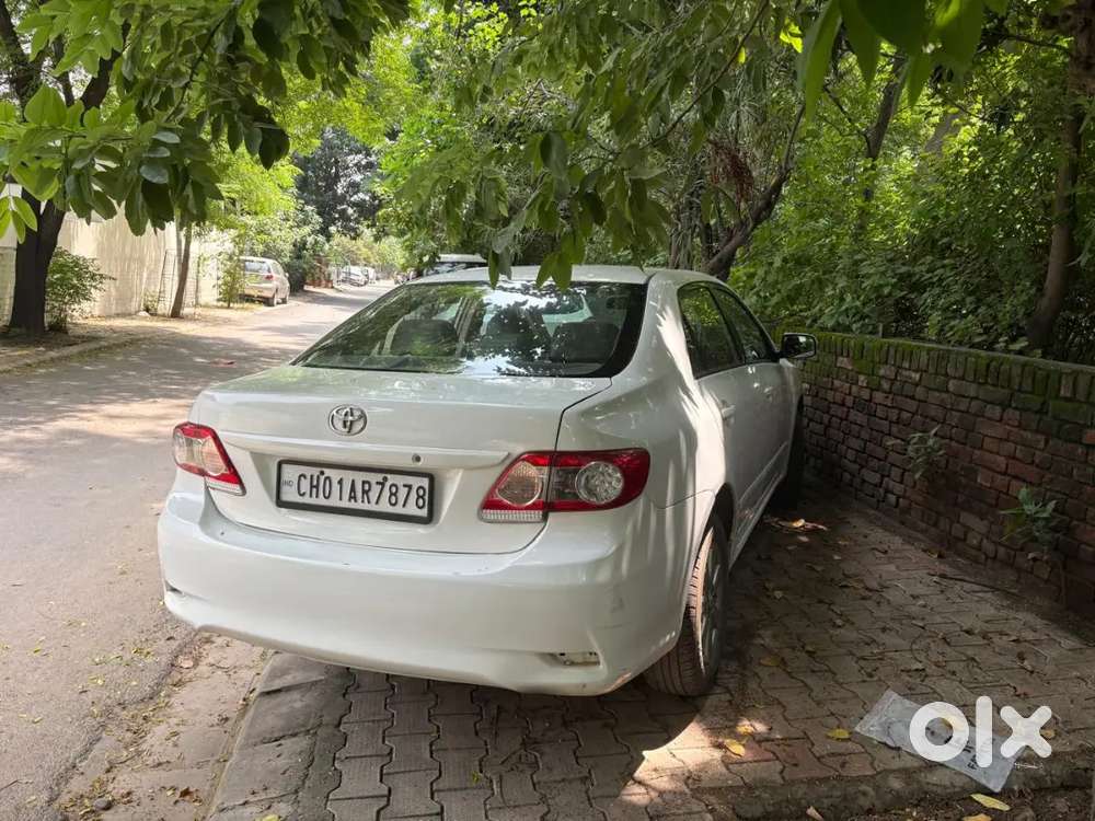 Toyota Corolla Altis 2012 Manual