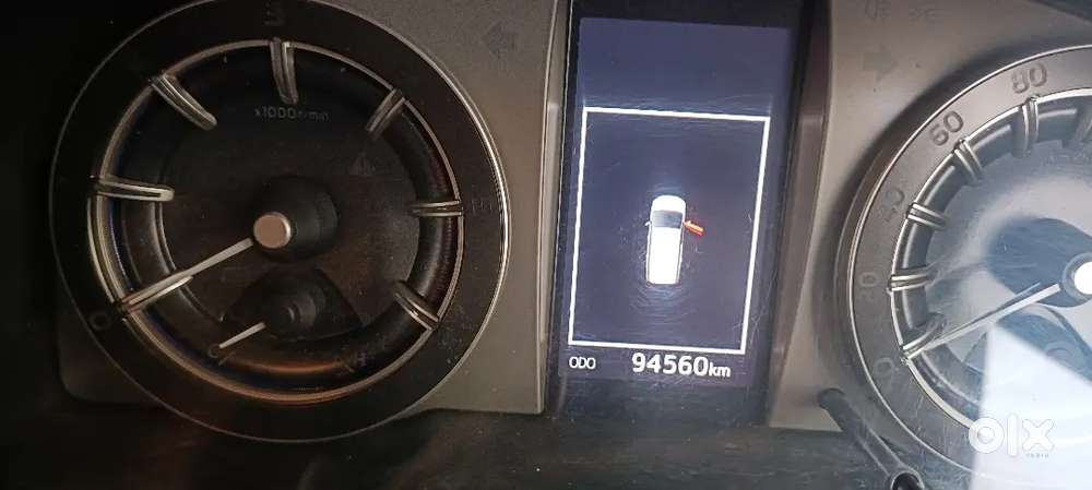 Toyota Innova Crysta 2016 Diesel 94000 Km Driven