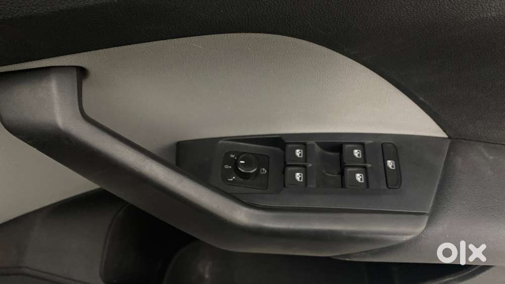 Skoda Kushaq Style 1.0l Tsi At, 2023, Petrol