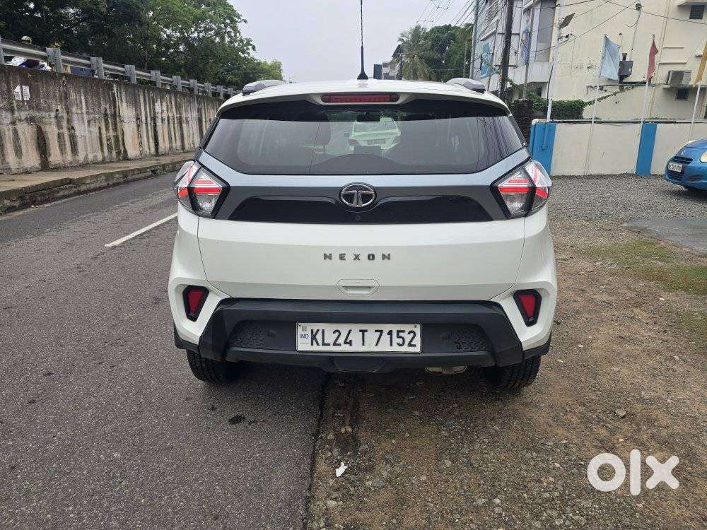 Tata Nexon 1.2 Revotron Xm, 2020, Petrol