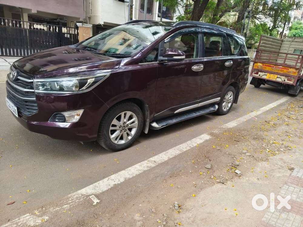 Toyota Innova Crysta G 8 Str, 2016, Diesel