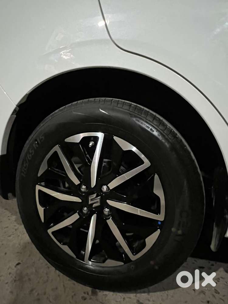 Brand New Showroom Condition Maruti Suzuki Dzire 1.2 Zxi Plus 2025