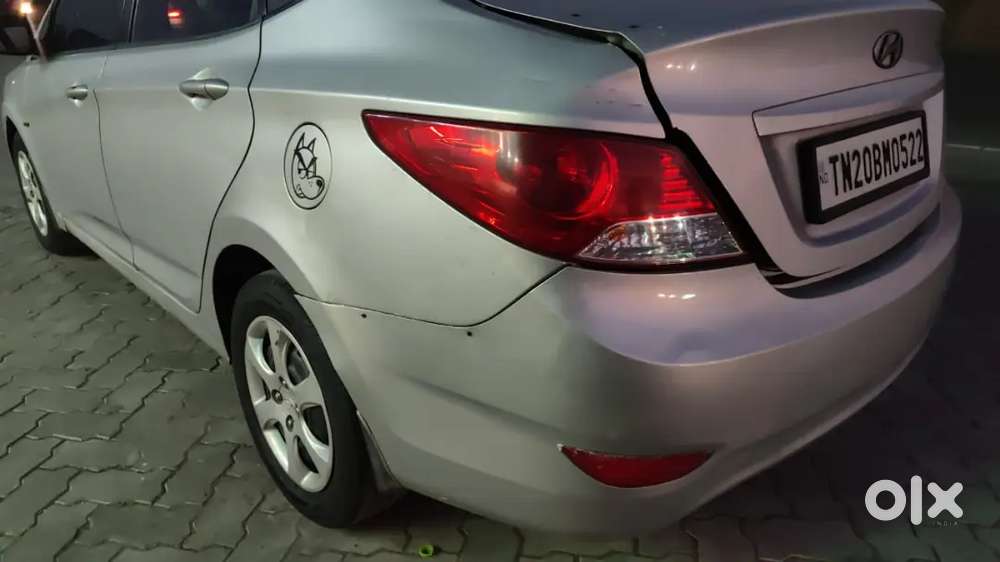 Hyundai Fluidic Verna 2011