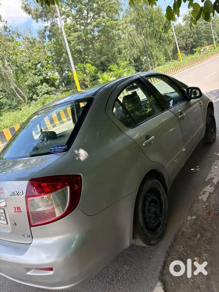 Maruti Suzuki Sx4 2010