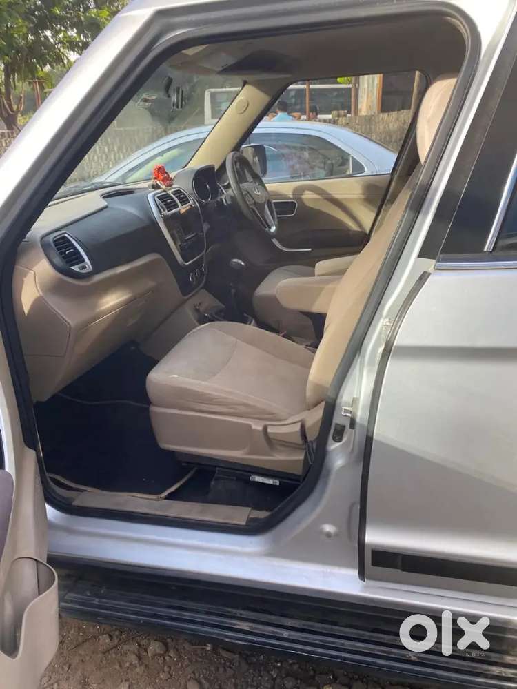 Good Maintened: Mahindra Tuv 300 2019 Diesel