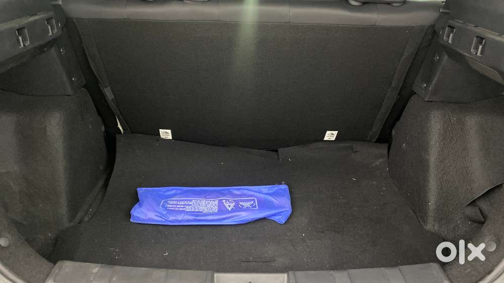 Tata Nexon Pure (s) 1.2 Petrol 6amt, 2024, Petrol