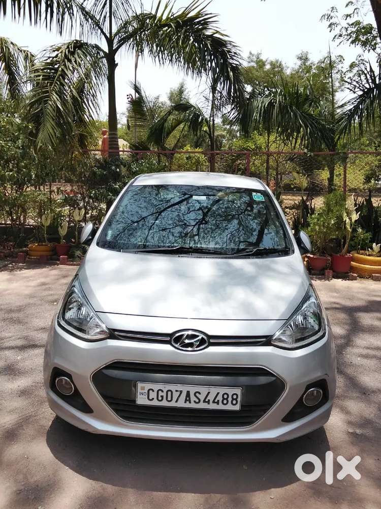 Hyundai Xcent Petrol 70000 Km Driven
