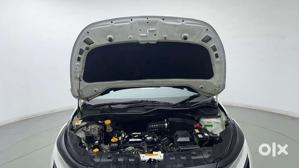 Tata Altroz 1.2 Xe, 2021, Petrol