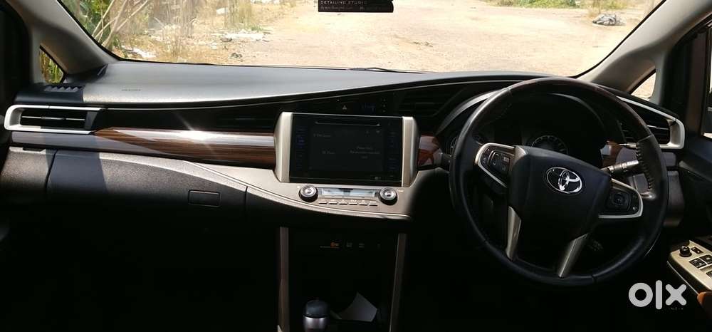 Toyota Innova Crysta 2.8z Automatic, 2016, Diesel