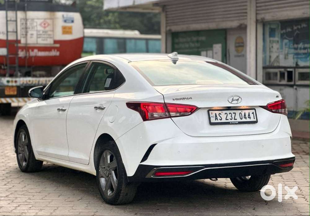 Hyundai Verna 1.5 Sx Petrol Mt, 2020, Petrol