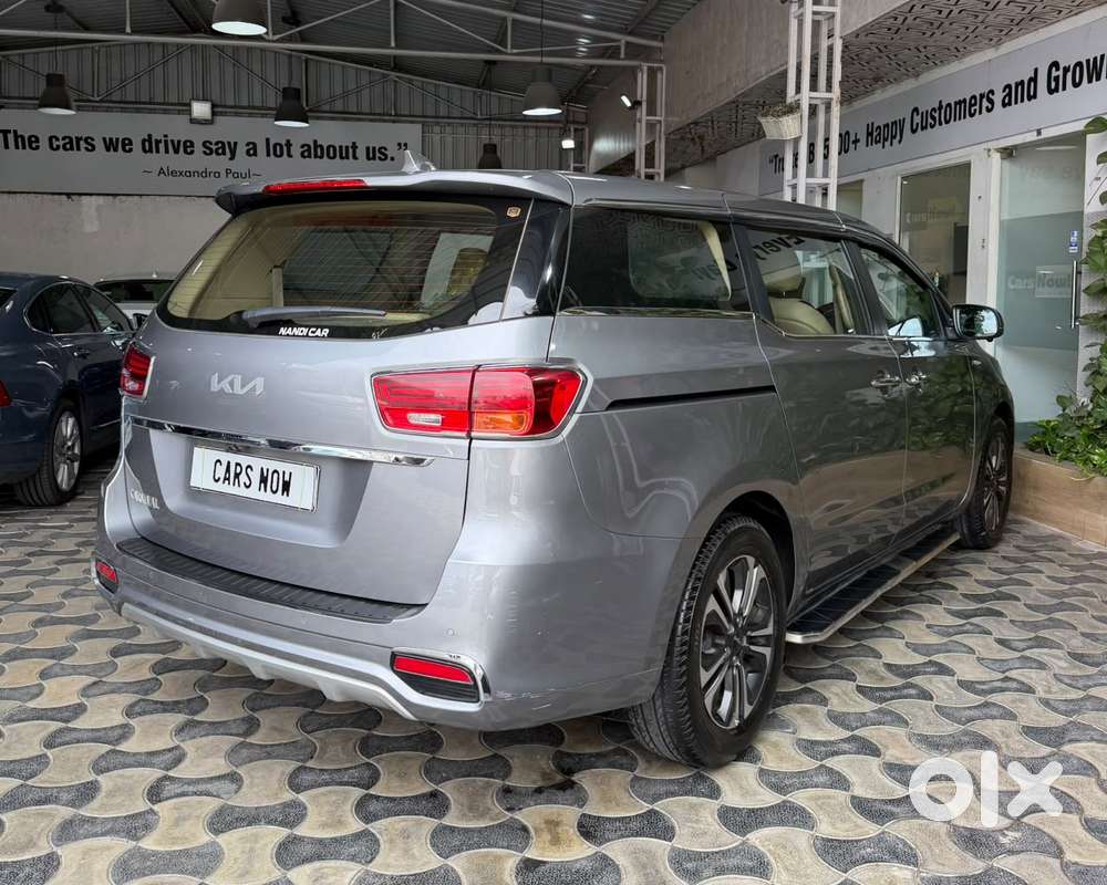 Kia Carnival Premium, 2022, Diesel