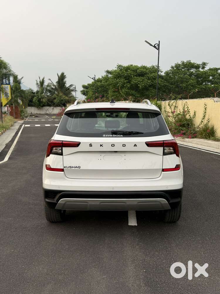 Skoda Kushaq 1.0 Tsi Style, 2023, Petrol