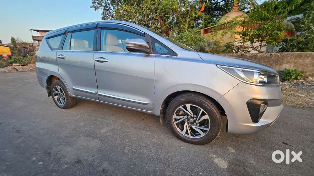 Toyota Innova Crysta 2.4 G Plus Mt 7 Str, 2022, Diesel