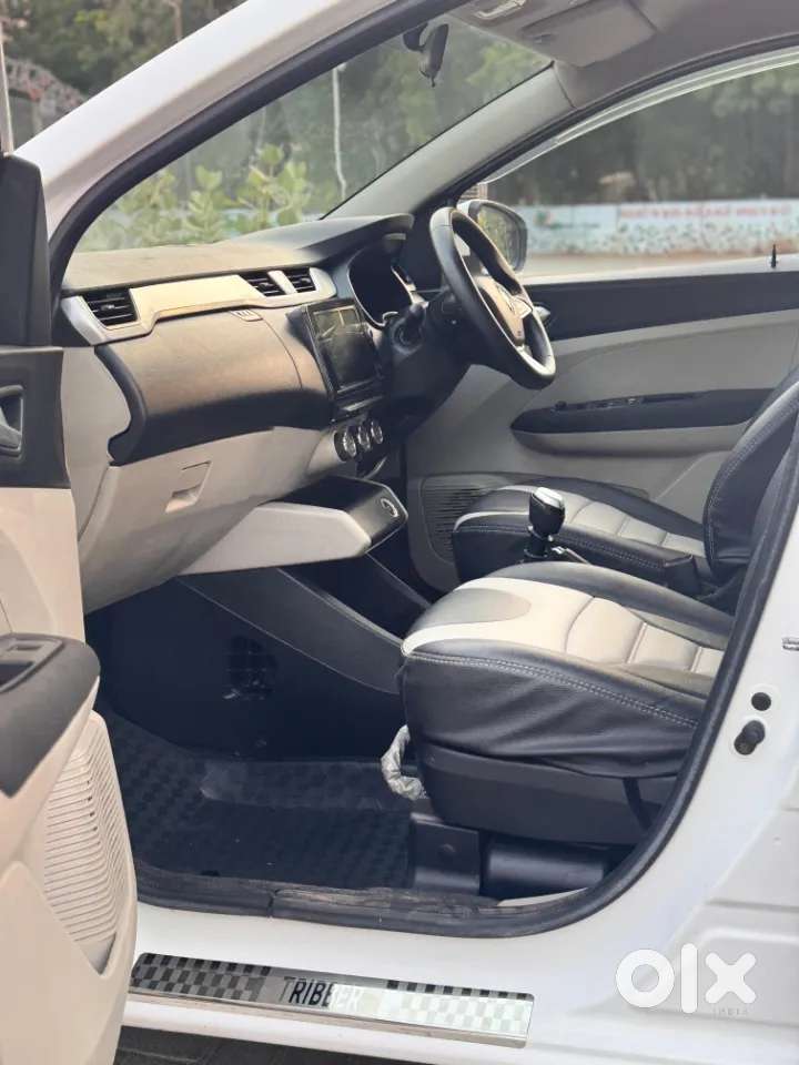 Renault Triber Rxz, 2019, Petrol