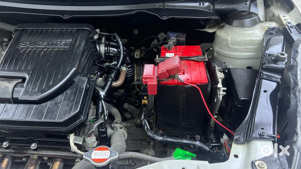 Maruti Suzuki Swift Dzire Vxi Optional, 2016, Petrol