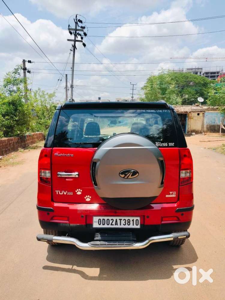 Mahindra Tuv 300 1.5 T10 (o) Amt, 2018, Diesel