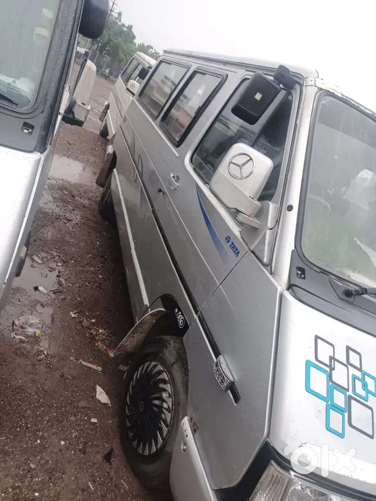 Tata Winger Deluxe