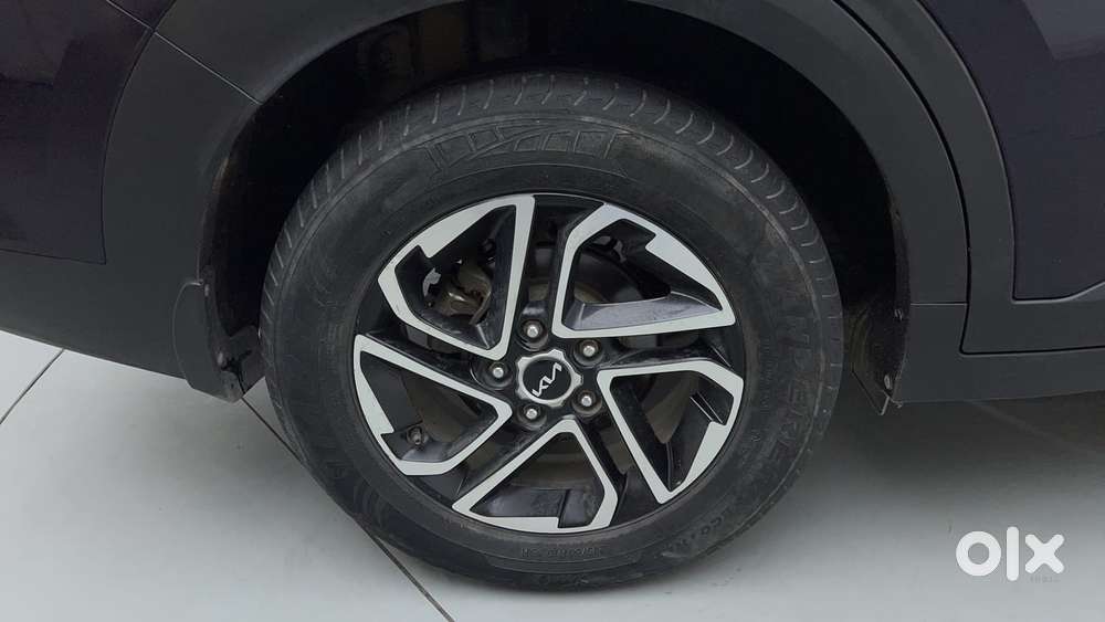 Kia Carens 1.4 Luxury Plus Dct 7 Str, 2022, Petrol