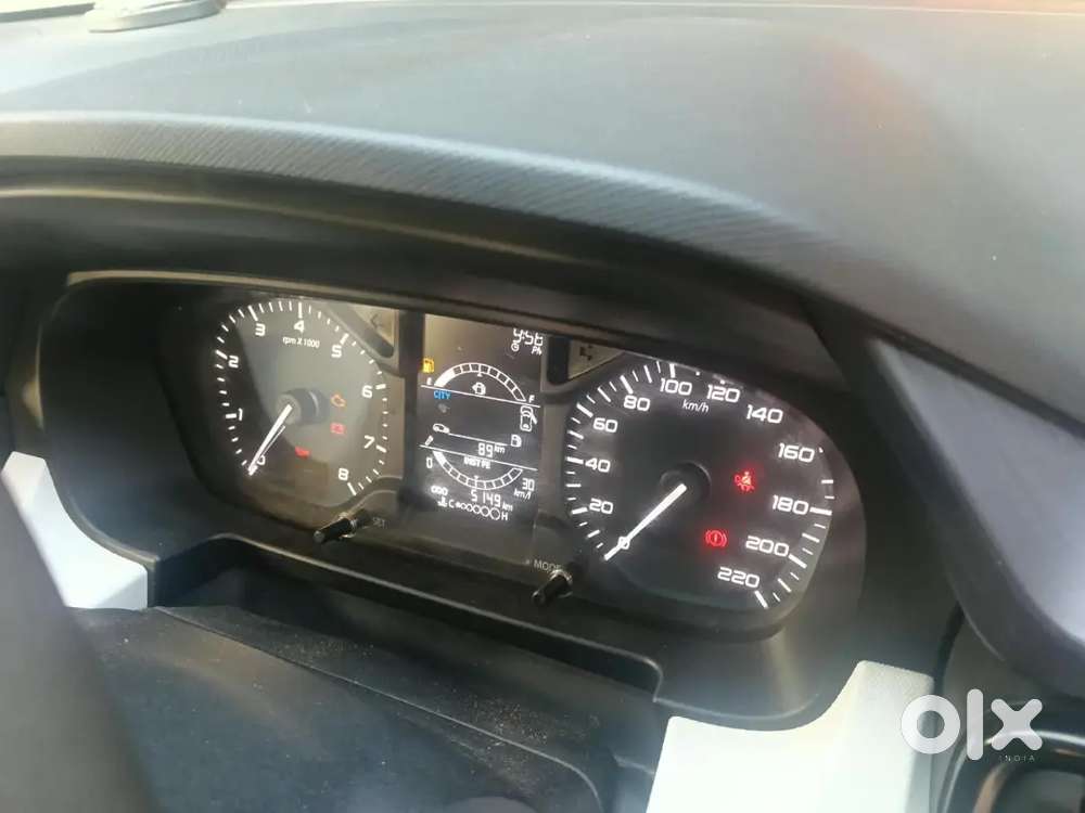 Tata Punch Mt Petrol 3 Years