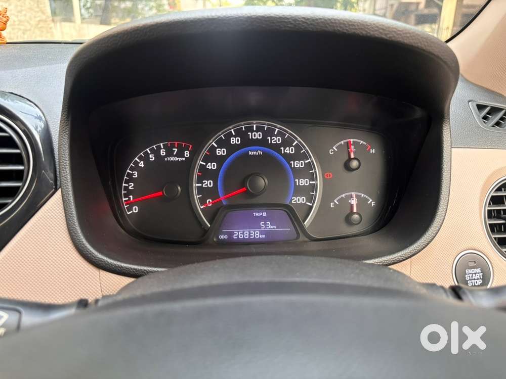 Hyundai Grand I10 Asta 1.2 Petrol | 2014 | Only 27,000 Km Driven