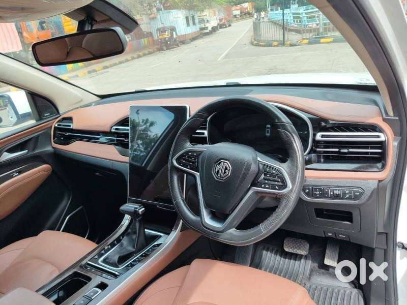 Mg Hector Plus Sharp Pro 1.5 Turbo Petrol Cvt 7 Str, 2023, Petrol