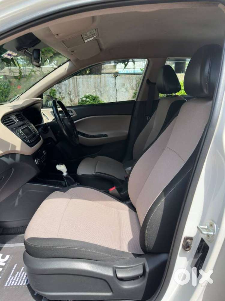 Hyundai Elite I20 Sportz (o) 1.2, 2014, Petrol