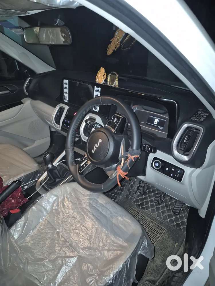 Kia Sonet 2026 Petrol 5000 Km Driven