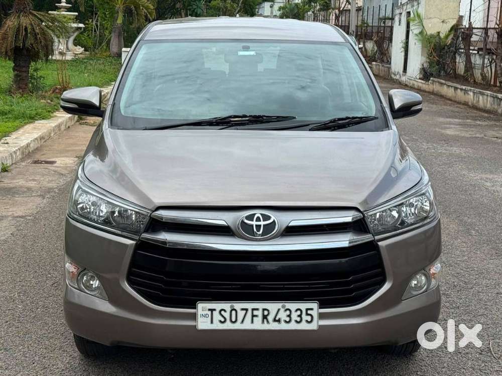 Toyota Innova Crysta G 8 Str, 2017, Diesel