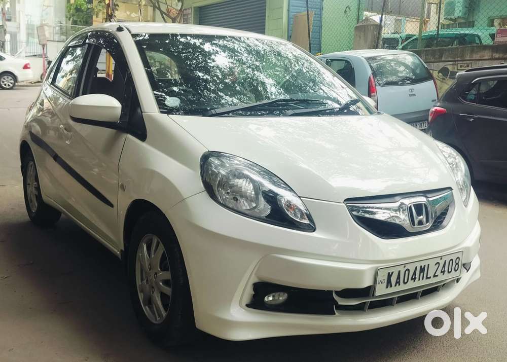 Honda Brio V Mt, 2012, Petrol