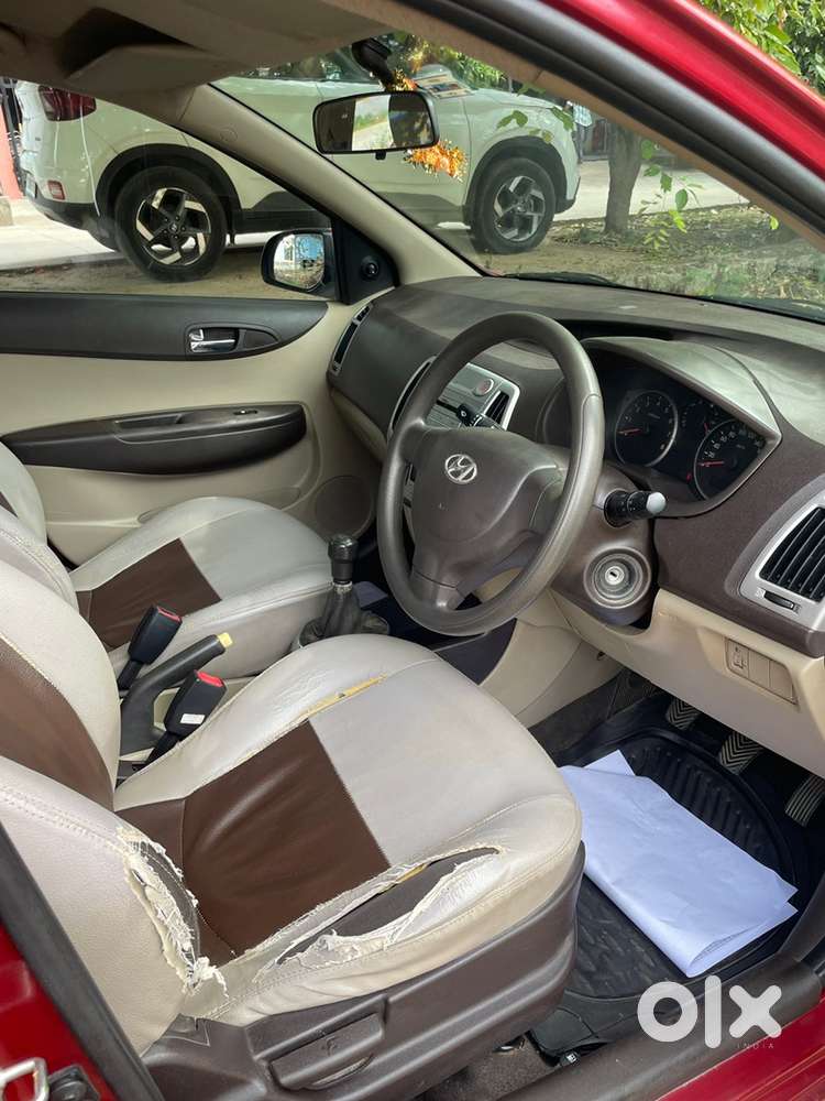 Hyundai I20 Magna 2011 Car