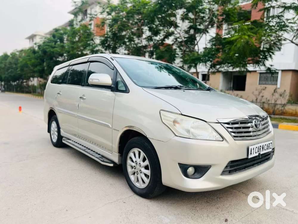 Toyota Innova 2.5 Vx 7 Seater Bs Iv, 2013, Diesel