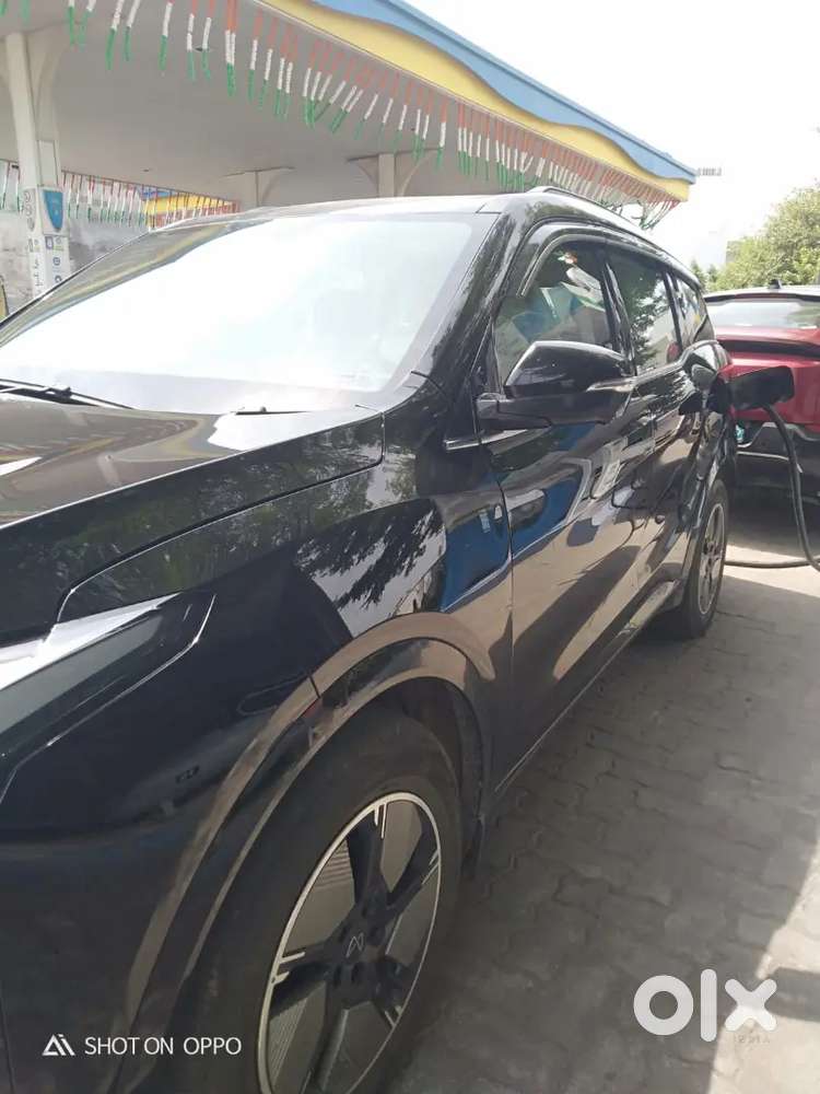Mahindra Xev9s Electric 2026