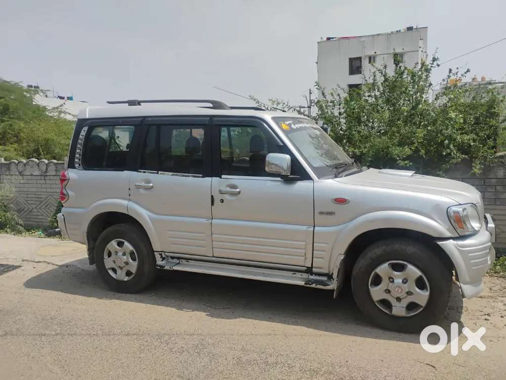 Mahindra Scorpio 2006