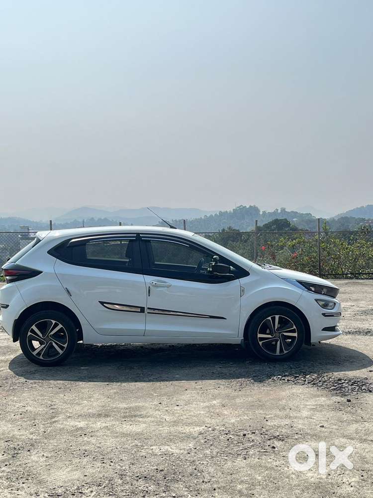 Tata Altroz Xz, 2020, Petrol