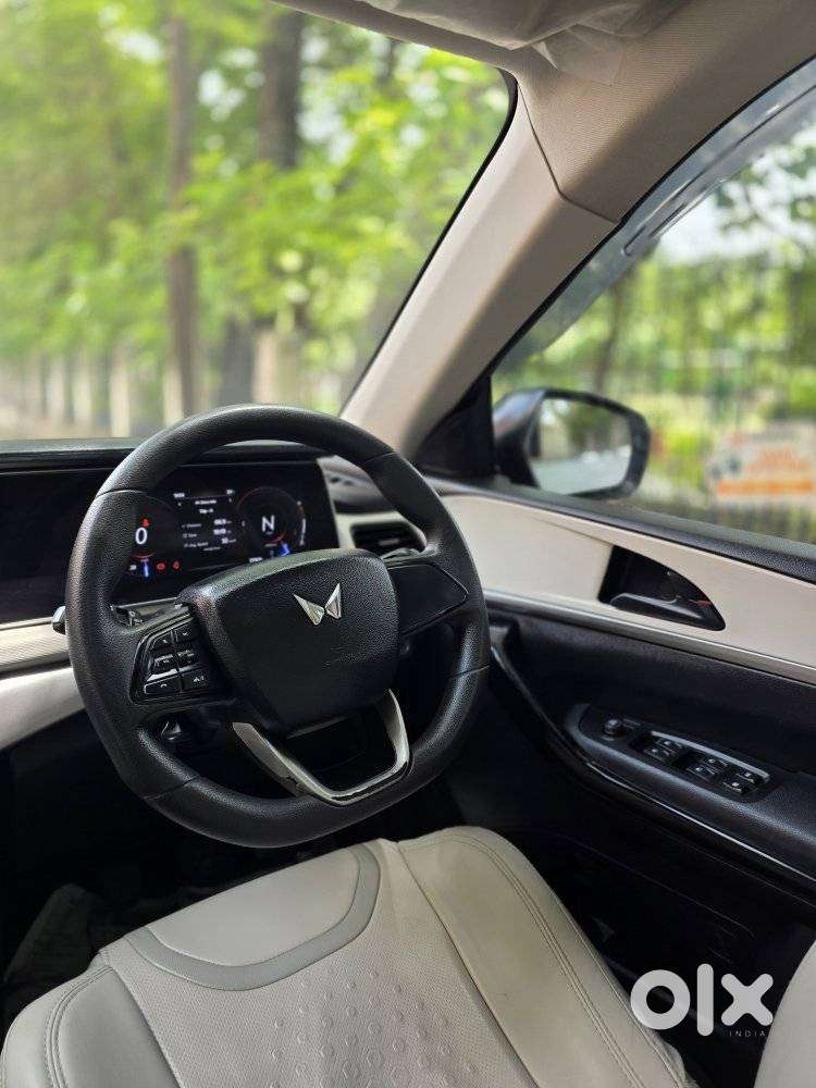 Mahindra Xuv700 2.2 Ax 7 Diesel Mt Str, 2022, Diesel
