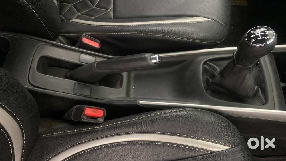 Maruti Suzuki Baleno 1.2 Delta, 2017, Petrol