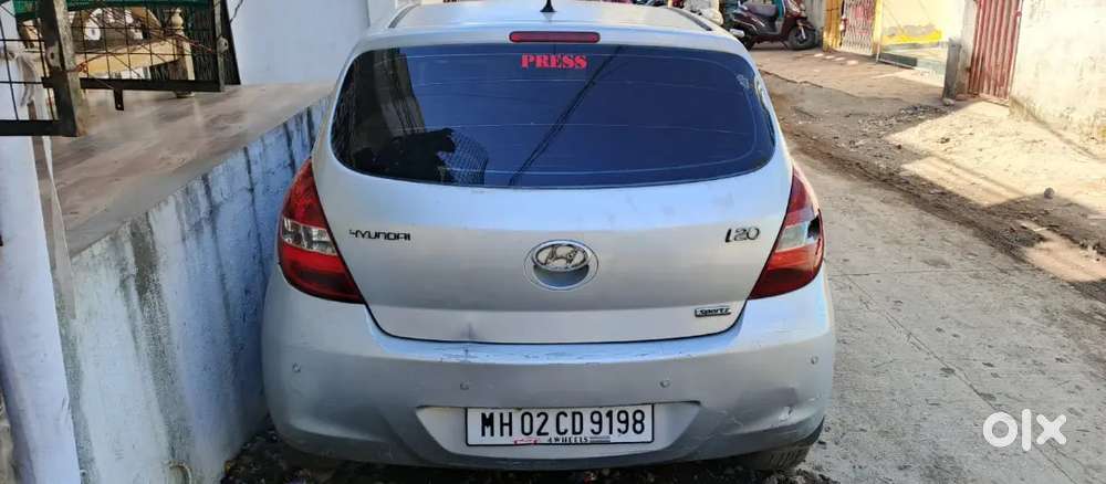 Hyundai I20 2012 Petrol 80000 Km Driven