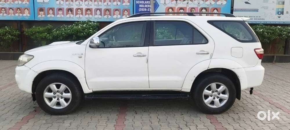 Toyota Fortuner 3.0 4x4 Manual, 2010, Diesel