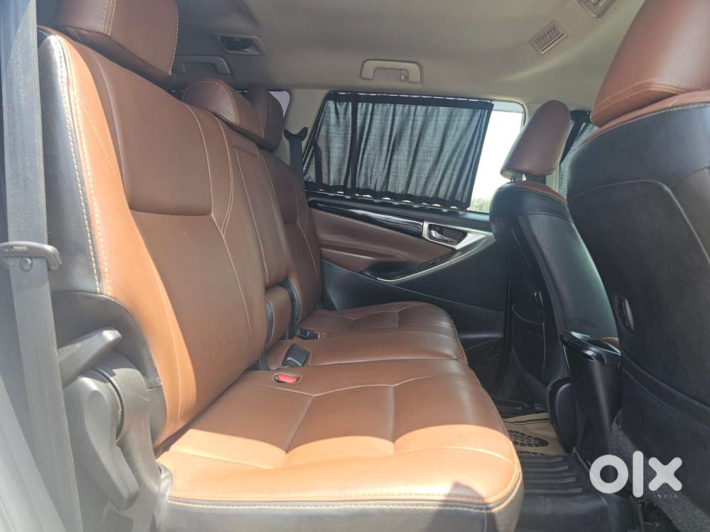 Toyota Innova Crysta