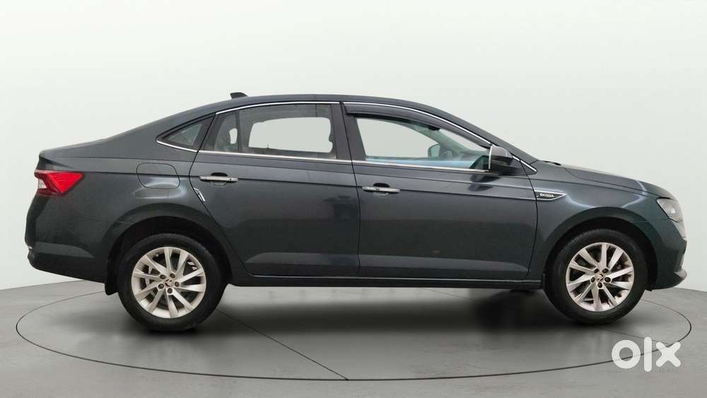Skoda Slavia Ambition 1.5l Tsi Mt, 2023, Petrol