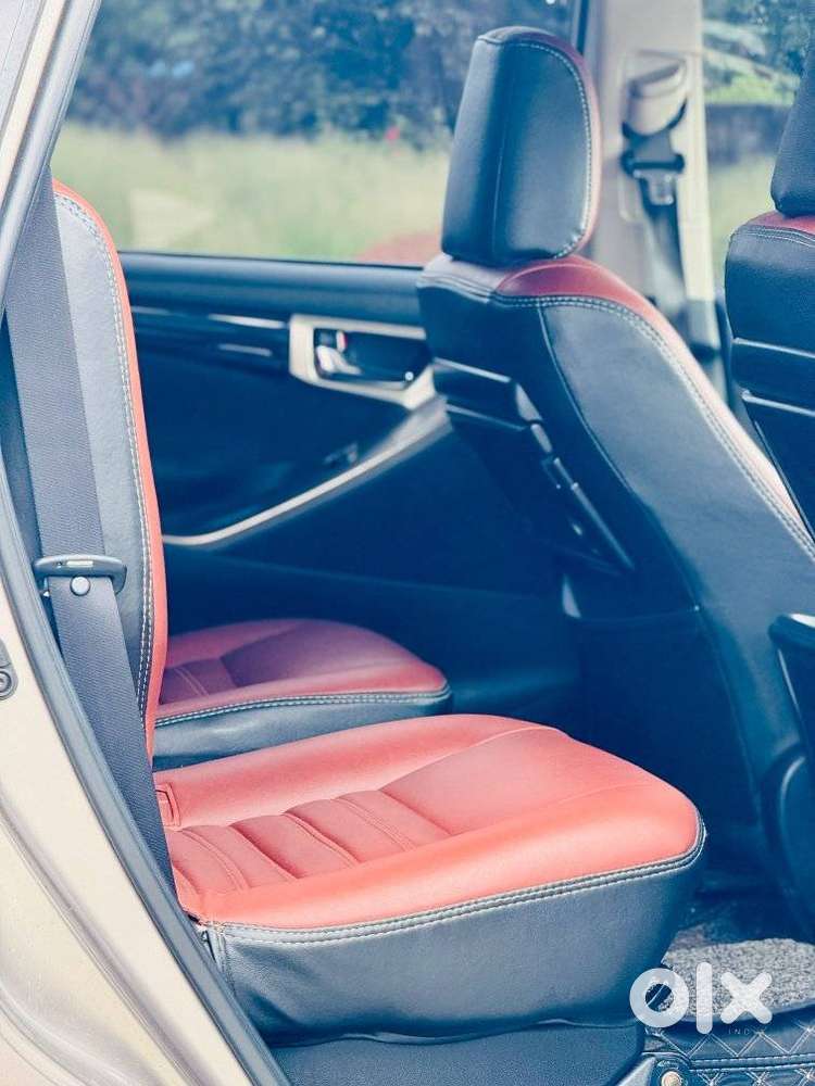 Toyota Innova Crysta 2.4 V 7 Str, 2017