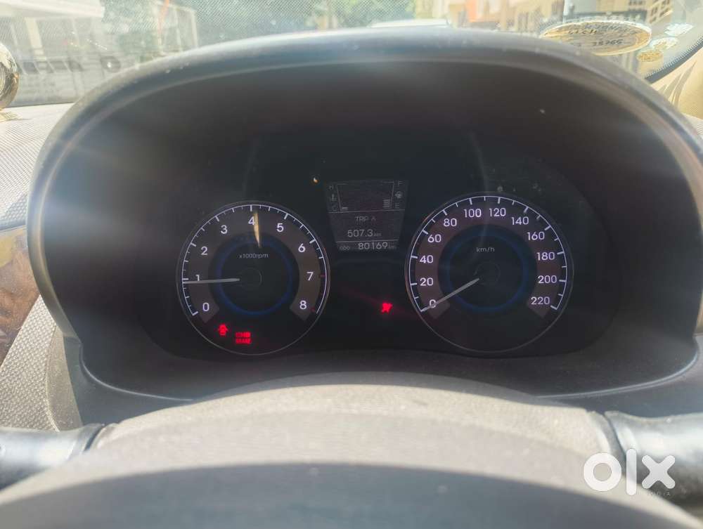 Hyundai Verna 1.5 Sx Vtvt, 2013, Petrol