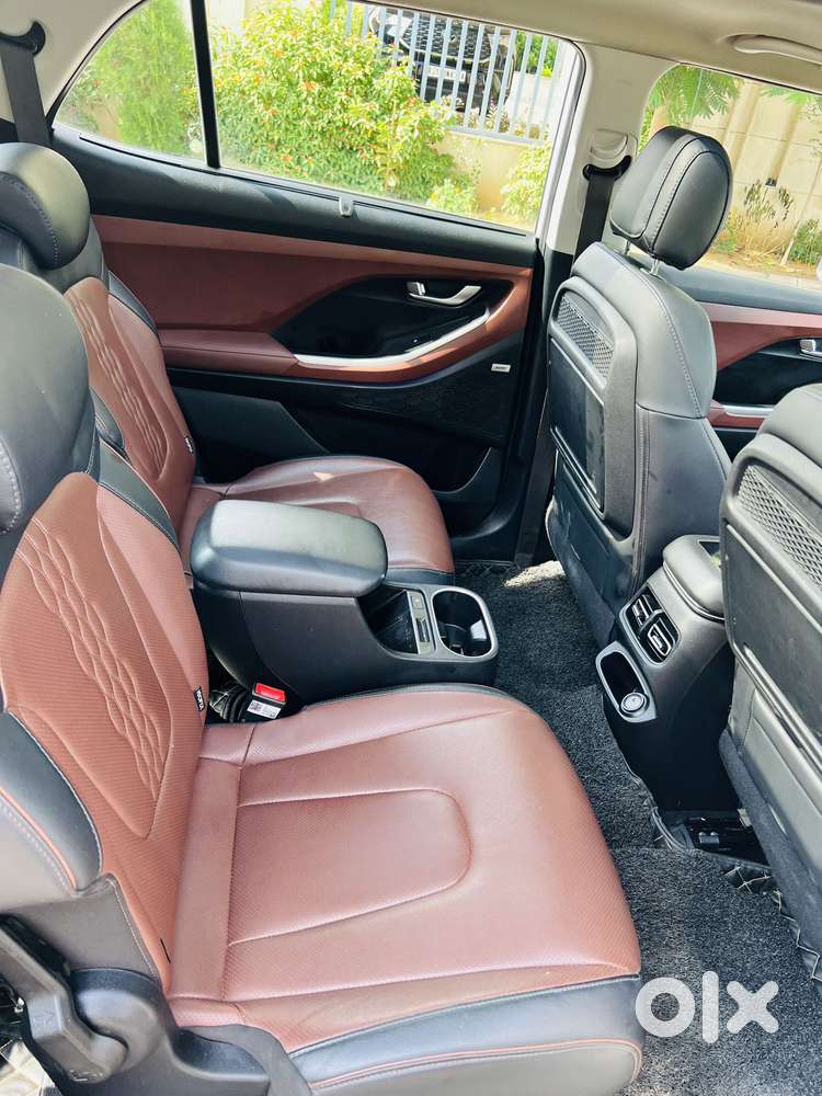 Hyundai Alcazar Signature, 2022, Petrol