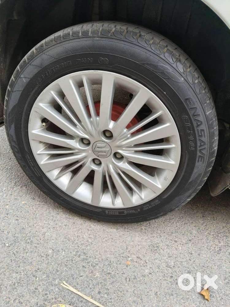 Maruti Suzuki Swift Dzire Zdi Bsiv, 2017, Diesel
