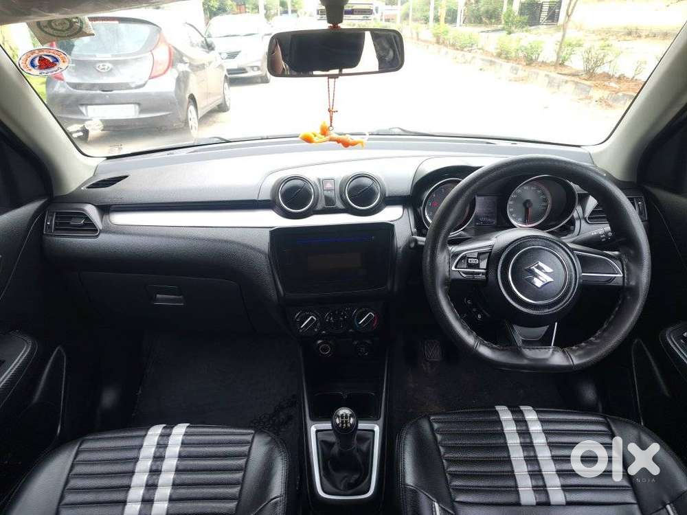 Maruti Suzuki Swift Vxi + Manual, 2022, Petrol