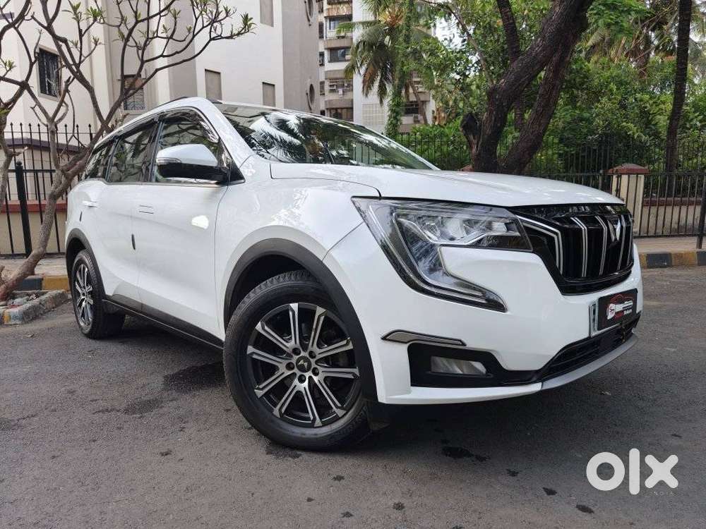 Mahindra Xuv700 2.0 Ax 7 Petrol Mt Str, 2023, Petrol