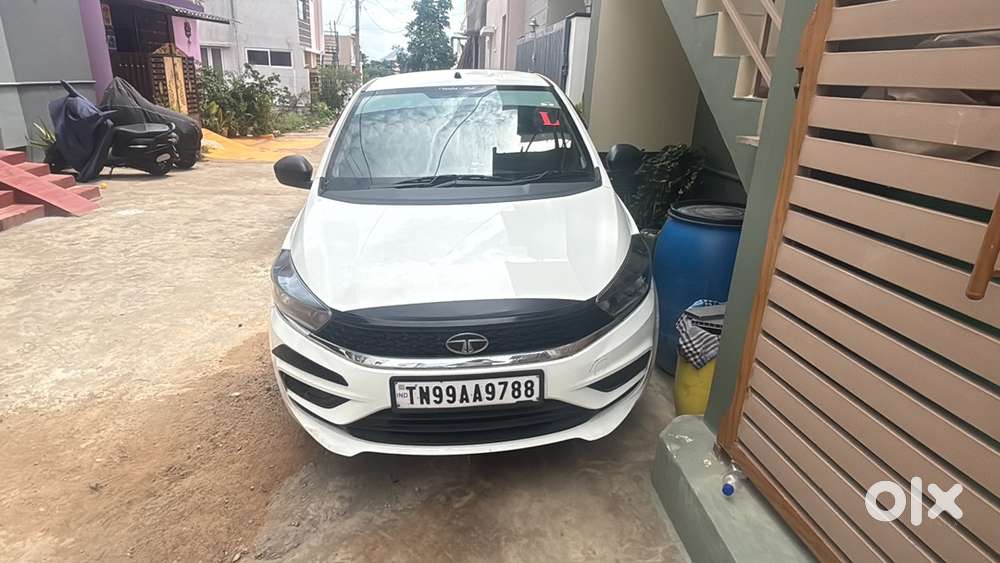Tata Tiago Petrol 2024